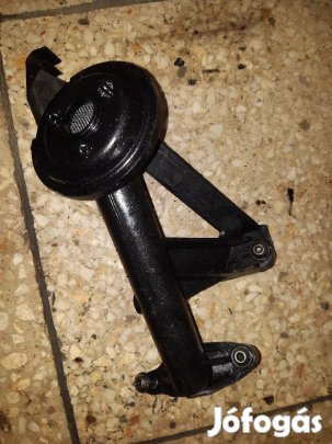 Ford Transit Courier Motorolaj Cső