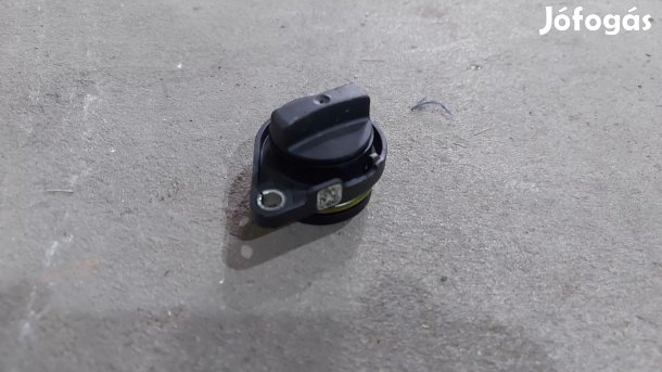 Ford Transit Custom MK8 16- Olajbeöntő nyílás sapka tartó rögzítő 7797