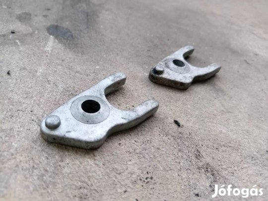 Ford Transit Custom MK8 16- Porlasztó lefogató csipesz lemez 5921