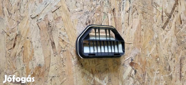 Ford Transit Tranzit 00- Hátsó negyed külső szellöző rács rostély 586