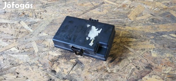 Ford Transit Tranzit 06- Biztosíték tábla műanyag tartó burkolat 3980