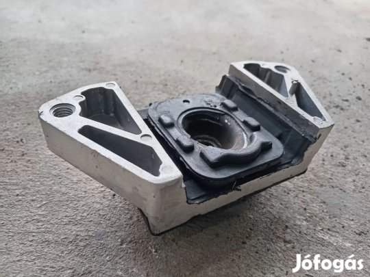 Ford Transit Tranzit 06- Hátsó vátótartó motortartó bak gumibak 6747