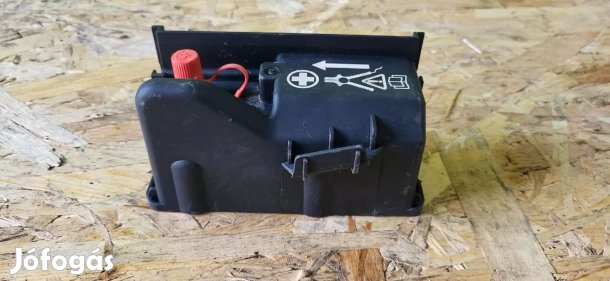 Ford Transit Tranzit 06- Motortér pozitív pont takaró burkolat 0551