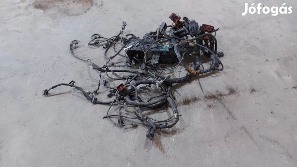 Ford Transit Tranzit MK6 00- Motortér biztosítéktábla kábelköteg 6538