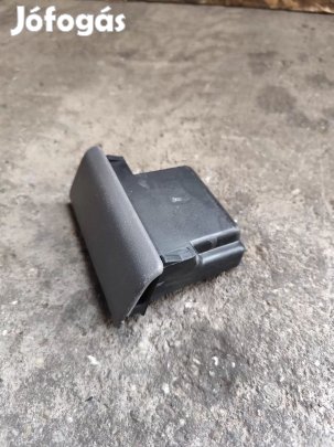 Ford Transit Tranzit MK6 00- Műszerfalba műanyag hamutál hamu tál 1184