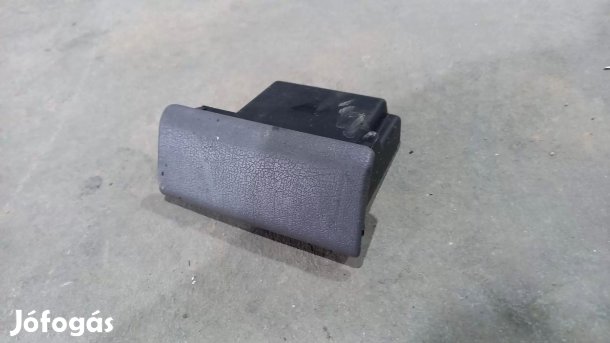Ford Transit Tranzit MK6 00- Műszerfalba műanyag hamutál hamu tál 5611