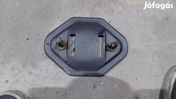 Ford Transit Tranzit MK6 MK7 00 Hátsó ülés sor lefogató leszorító 8218