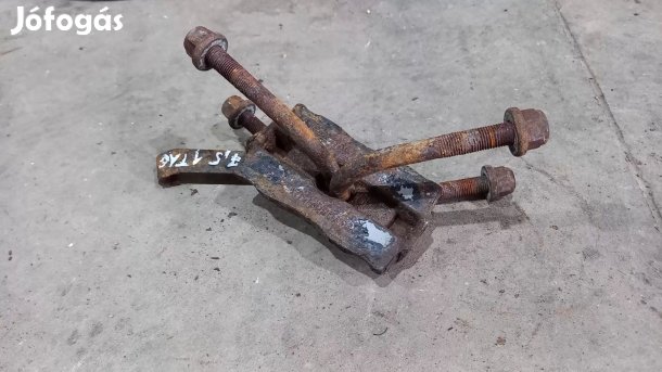 Ford Transit Tranzit MK7 06 Hátsó laprugó lap cuppánt csavar 4859