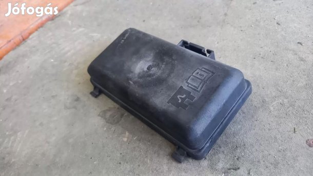 Ford Transit Tranzit MK7 06- Biztosítéktábla doboz fedél burkolat 4973