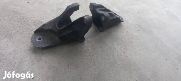 Ford Transit Tranzit MK7 06- Motor motortartó bak elem konzol 0905