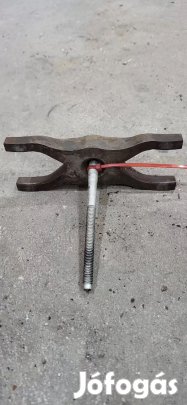 Ford Transit Tranzit MK7 06- Porlasztó lefogató lemez csavar 3343