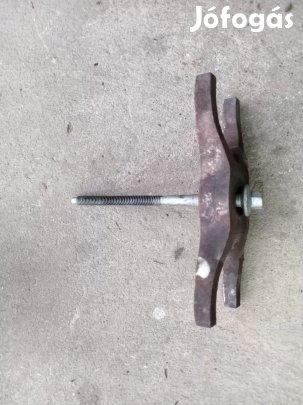 Ford Transit Tranzit MK7 06- Porlasztó lefogató lemez csavar 5957