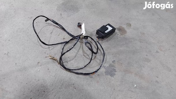 Ford Transit Tranzit MK7 06- Rádió jelerősítő doboz csatlakozó 6571
