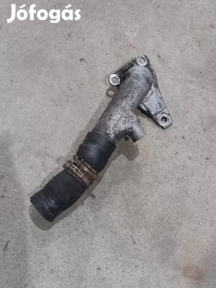 Ford Transit Tranzit MK7 06- Vezérműfedél vízcső csonk kivezetés 7205