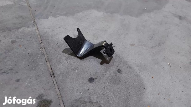 Ford Transit Tranzit MK8 14- Szelepfedél tetején fém tartó lemez 8404