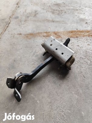 Ford Transit Tranzit Mk6 Mk7 00- Ajtó határoló rögzítő fixáló 4608