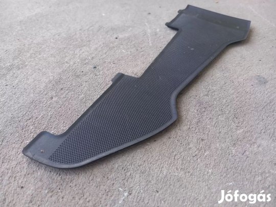 Ford Transit Tranzit Mk8 14- Műszerfal tároló fakkba gumi betét 879