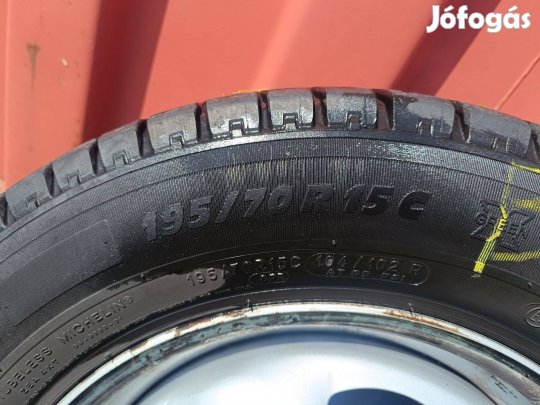 Ford Tranzit 15 colos gyári nyárikerék garnitúra lemezfelnin