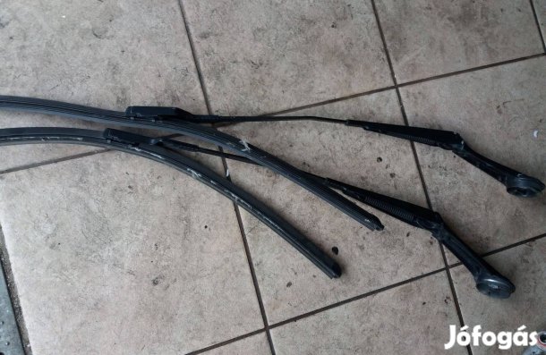 Ford focus ablaktörlő karok 10000.-/2db mk3 2011-2018-ig!