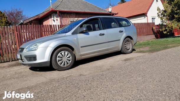 Ford focus eladó