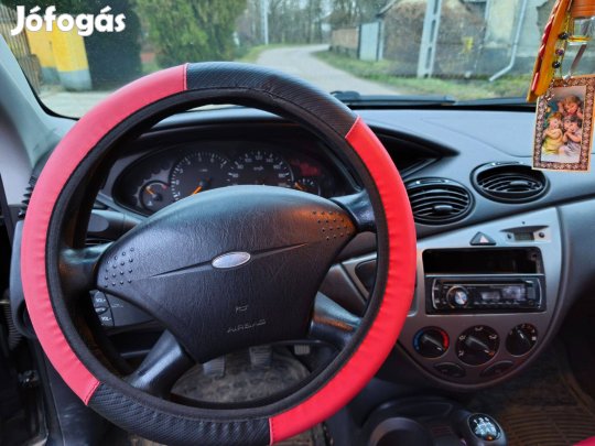 Ford focus eladó autó