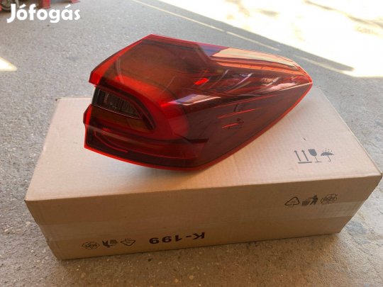 Ford focus hátsólámpa jobbos facelift