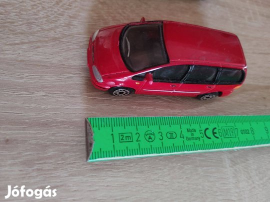 Ford galaxy Realtoy kisautó