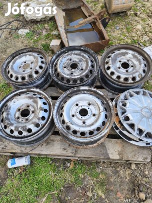 Ford kisteher felni 5db csere érdekel. 