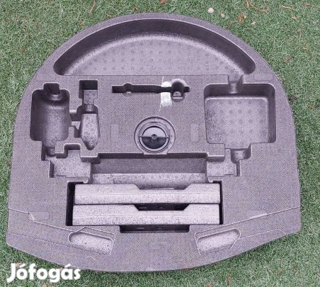 Ford kuga mk2 szerszámtartó betét