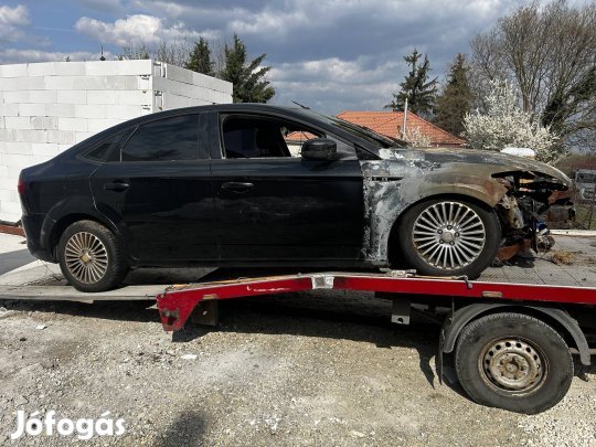 Ford mondeo 2008 karosszéria elemek 