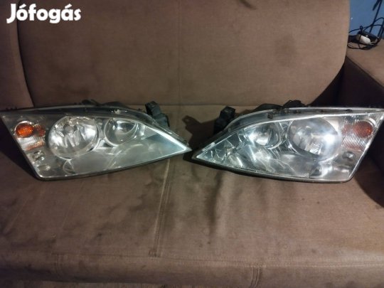 Ford mondeo mk3 első fényszórók
