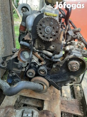 Ford sierra 1.8td motor alkatrésznek egyben eladó. 