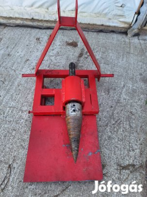 Forgókúpos fahasító rönkhasító kis traktorra 