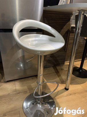 Forgós Bárszék 2 db