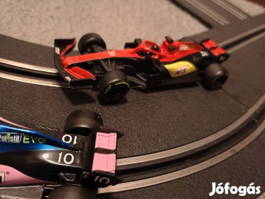 Forma-1 versenypálya 2 autóval