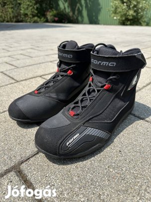 Forma Genesis motoros cipő