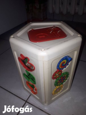 Formabedobó gyermek játék