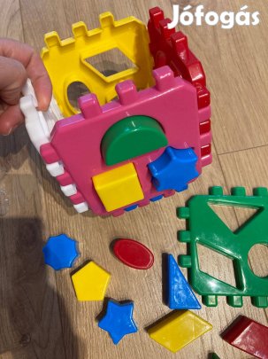 Formabedobó játék, új