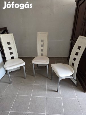 Formatervezett modern étkezőszék 