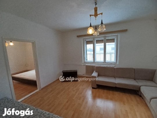 Forráskúti 94 nm-es ház eladó