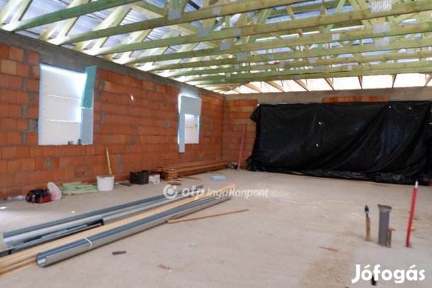 Forráskúti eladó 100 nm-es ház