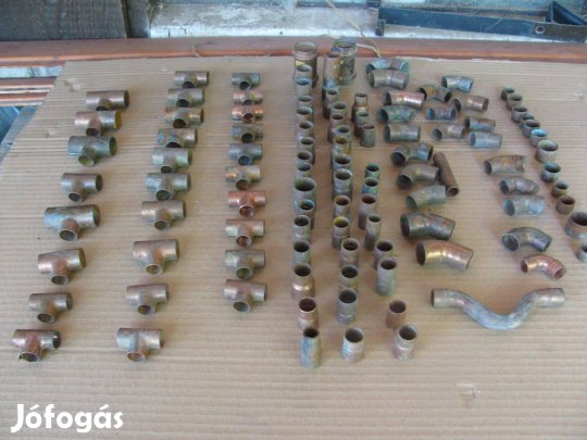 Forrasztható réz idom, fűtéshez ,kb.100 db