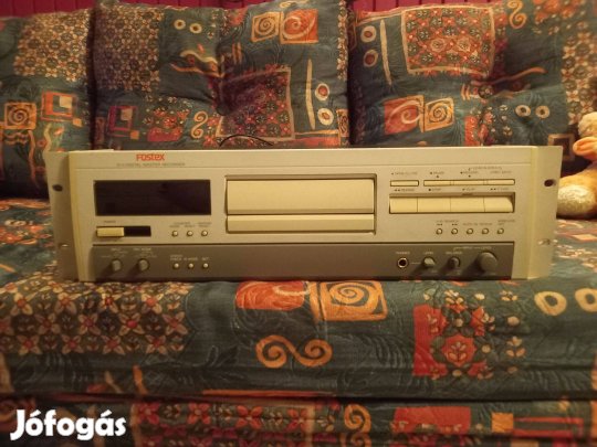 Fostex D5-ös DAT magnó