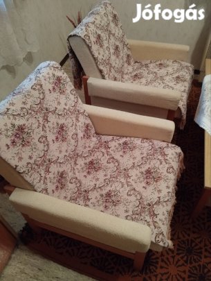 Fotel és dohányzó asztal egyben eladó 