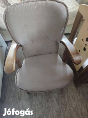 Fotel költözés miatt eladó
