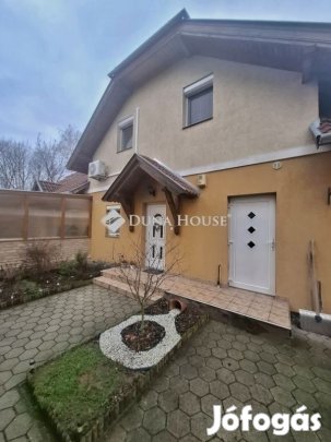 Fóti 110 nm-es ház eladó
