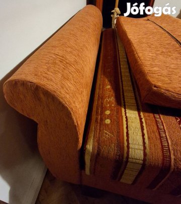 Francia ágy ágyneműtartós, földszinti