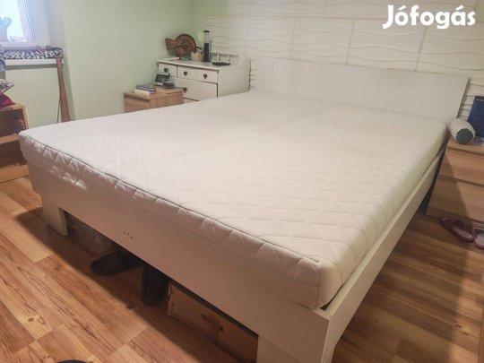 Francia ágy eladó 180x200