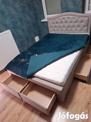 Francia ágy matraccal