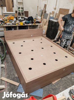 Francia ágy matracos 